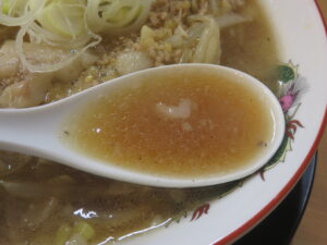北ノ醤油ラーメン@北ノ醤油 チーホー（水道橋駅）スープ