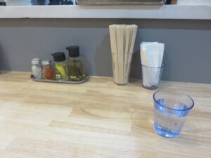 塩らーめん@RAMEN 凹 KUBO（武蔵藤沢駅）卓上