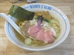 塩らーめん@RAMEN 凹 KUBO（武蔵藤沢駅）ビジュアル