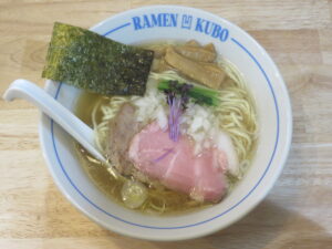 塩らーめん@RAMEN 凹 KUBO（武蔵藤沢駅）ビジュアル：トップ