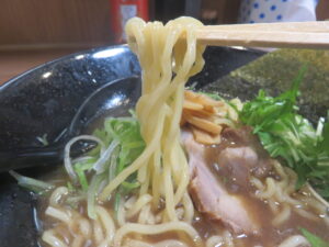 煮干鰹ラーメン@麺信(入間市駅)麺
