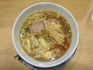 ワンタン麺@中華そば 七八屋（新高円寺駅）ビジュアル：トップ