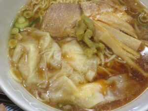 ワンタン麺@中華そば 七八屋（新高円寺駅）具
