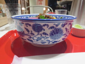 ビリアラーメン@BiRRiA 8 RAMEN（恵比寿駅）ビジュアル：サイド