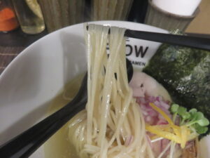 塩@麺屋FLOW（梅屋敷駅）麺