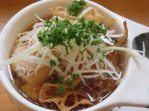 ガブリエル【鰹風味のラーメン】@RAMEN CAFE Le Ramen（飯田橋駅）具