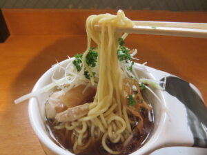 ガブリエル【鰹風味のラーメン】@RAMEN CAFE Le Ramen（飯田橋駅）麺