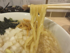 背脂中華そば@中華そば 千波(中野坂上駅)麺