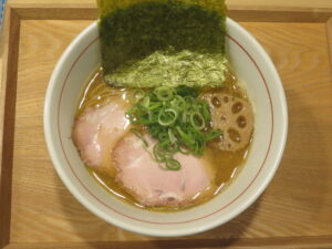 うすくち醤油 梅@RAMEN TKI（ひばりヶ丘駅）ビジュアル：トップ