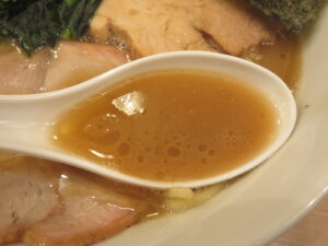 ラーメン 並@麺家はやと（高田馬場駅）スープ