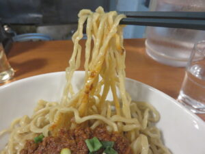 仙台辛味噌まぜそば 卵黄乗せ（ワシワシ） @あはれ（下北沢駅）麺
