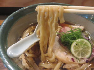 こく醤油@RAMEN MUROHOUSE（南砂町駅）麺