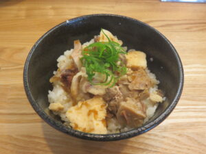 手包みワンタン麺(塩)@らぁ麺 一潤(茨城県つくば市)焼豚丼(小)