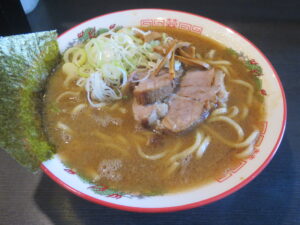 ラーメン（1玉）@麺舗十六 足立江北店（江北駅）ビジュアル
