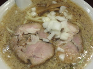 煮干背油ラーメン(太麺)@麺舗4126(門前仲町駅)具