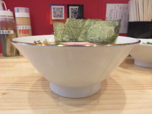 ラーメン@麺家 笑の道(浅草橋駅)ビジュアル:サイド