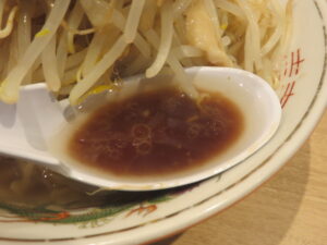 少なめ@自家製麺 夢で逢えたら(八王子駅)スープ