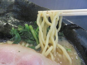 らーめん@深谷らーめん 藤や（埼玉県深谷市）麺