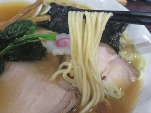 東京醤油ラーメンⅡ@自家製麺 うるちⅡ（浅草橋駅）麺