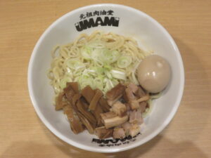油そば@元祖肉油堂 UMAMI 下北沢店（下北沢駅）ビジュアル：トップ
