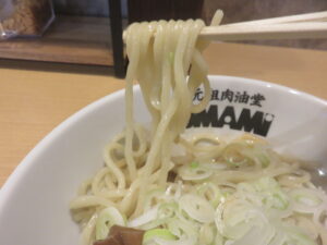 油そば@元祖肉油堂 UMAMI 下北沢店（下北沢駅）麺