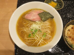 中華そば(細めん)@天ぷらと酒肴 深綠栽(新小岩駅)ビジュアル:トップ