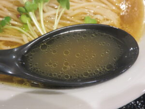 中華そば(細めん)@天ぷらと酒肴 深綠栽(新小岩駅)スープ