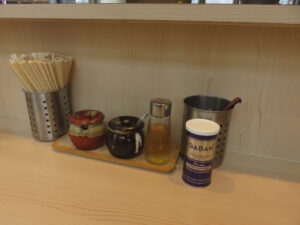 中華そば（並）@醤油豚骨中華そば 三浦家ROZEO（町屋駅前駅）卓上