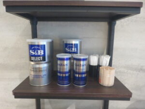 鮭節と昆布の中華そば(塩)@らぁ麺屋 ひたむき(大森海岸駅)卓上調味料