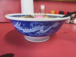 味噌ラーメン@ラーメン 富新(網走駅)ビジュアル:サイド