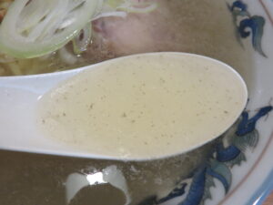 塩ラーメン@浅草軒 本店(美幌駅)スープ