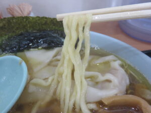 わんたんめん@まるさん中華(東照宮駅)麺