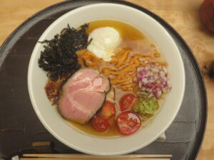 煮干しと宍道湖蜆の冷やし麺@RAMEN TUNE（高輪台駅）ビジュアル：トップ