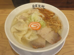 ワンタン麺(塩)@自家製麺 あいづ(菊川駅)ビジュアル