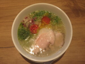バジル貝塩らぁ麺@らぁ麺 穂々(四谷三丁目駅)ビジュアル:トップ
