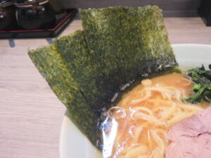 ラーメン並@林家（反町駅）具：海苔
