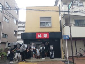 ラーメン並@林家（反町駅）外観