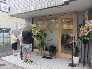 わんたん白醤油らーめん@MENYA NEMOTO(一之江駅)外観