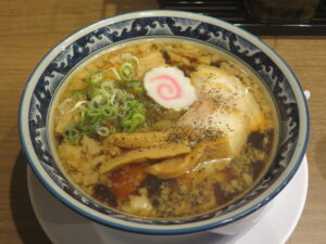 濃厚醤油らーめん（モチブト麺）@らーめん いけ田（本郷三丁目駅）ビジュアル
