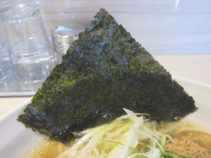 丸鶏魚貝@自家製麺 関田（白岡駅）具：海苔