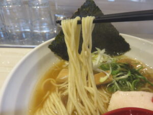 丸鶏魚貝@自家製麺 関田（白岡駅）麺