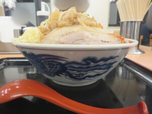 ラーメンミニ@我孫子 青龍軒（我孫子駅）ビジュアル：サイド