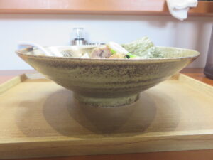 出汁あぶらそば@節貝麺 和のいつ花（栃木駅）ビジュアル：サイド