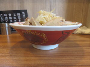 らーめん@麺屋めんめん(東中野駅)ビジュアル:サイド